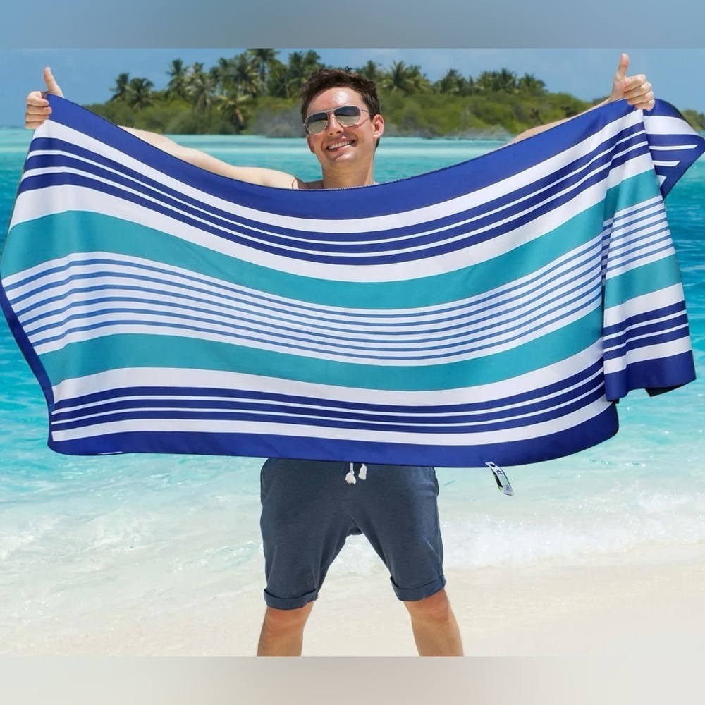 Beach Towel - Ocean (78x35 inches) - Picture 3 of 3